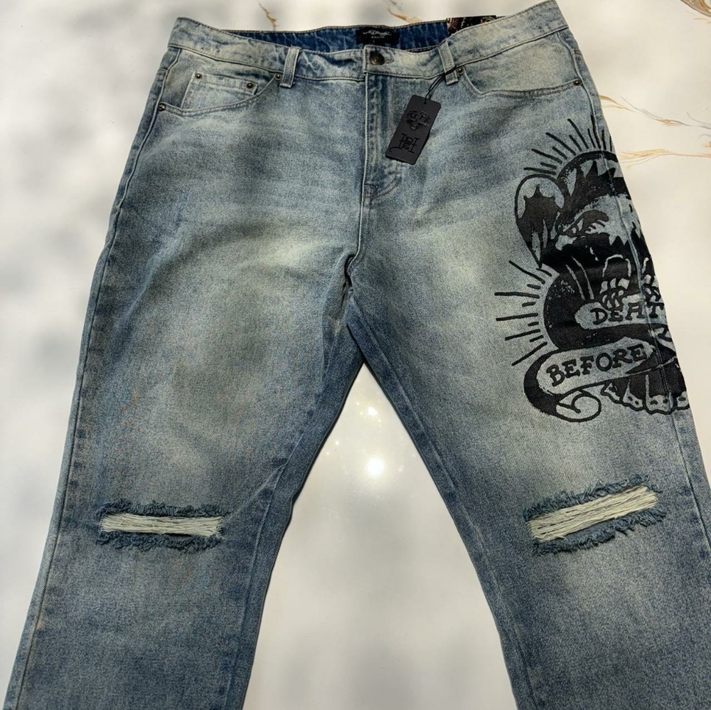 Lightwash Ed Hardy jeans